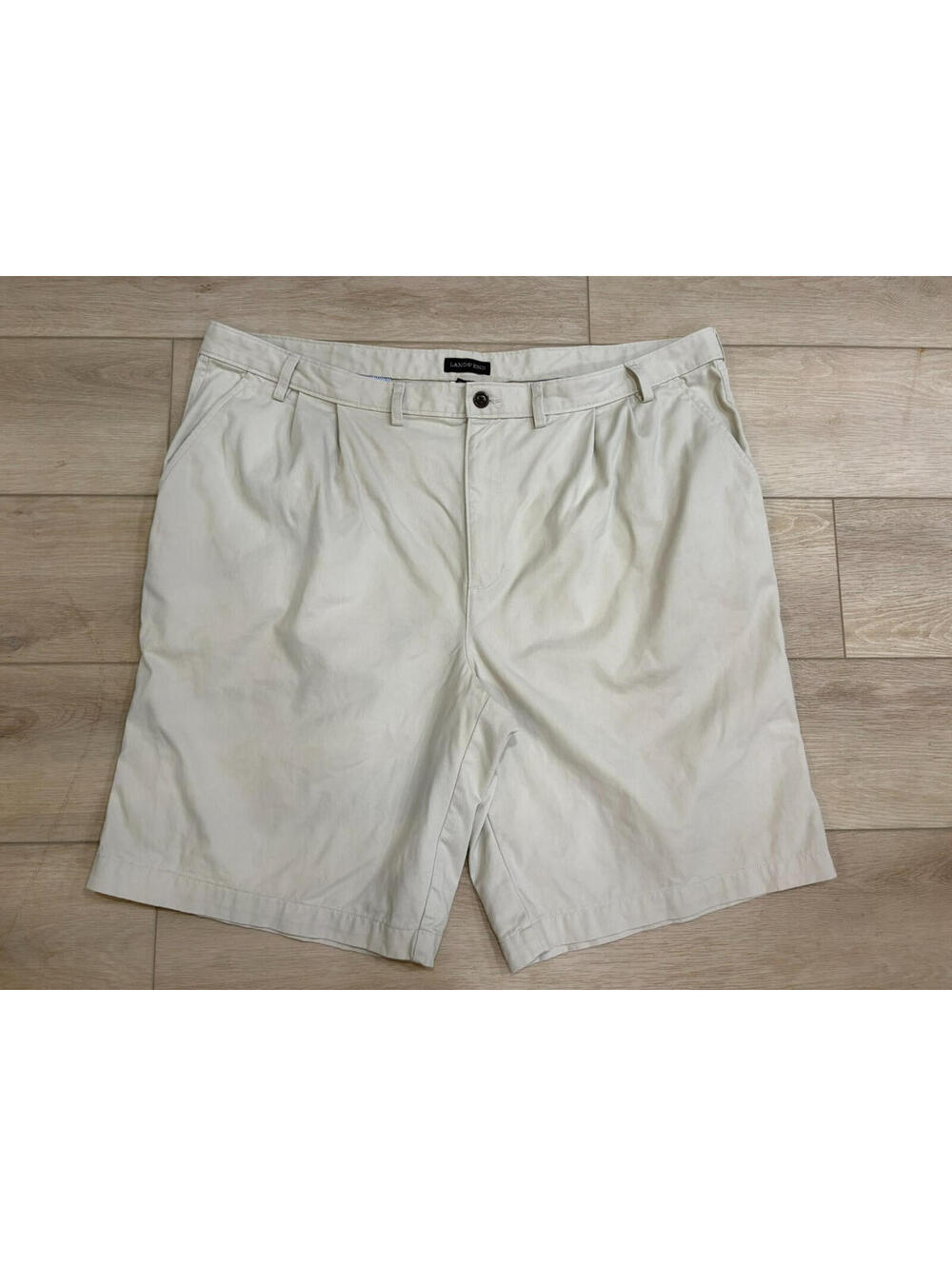 Lands End Men’s Shorts Size 44 Tan Pleated Front Chino 100% Cotton 11" inseam